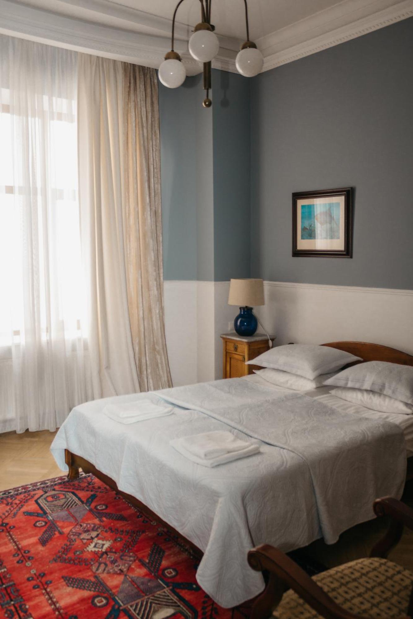 British Club Lviv Hotel ภายนอก รูปภาพ