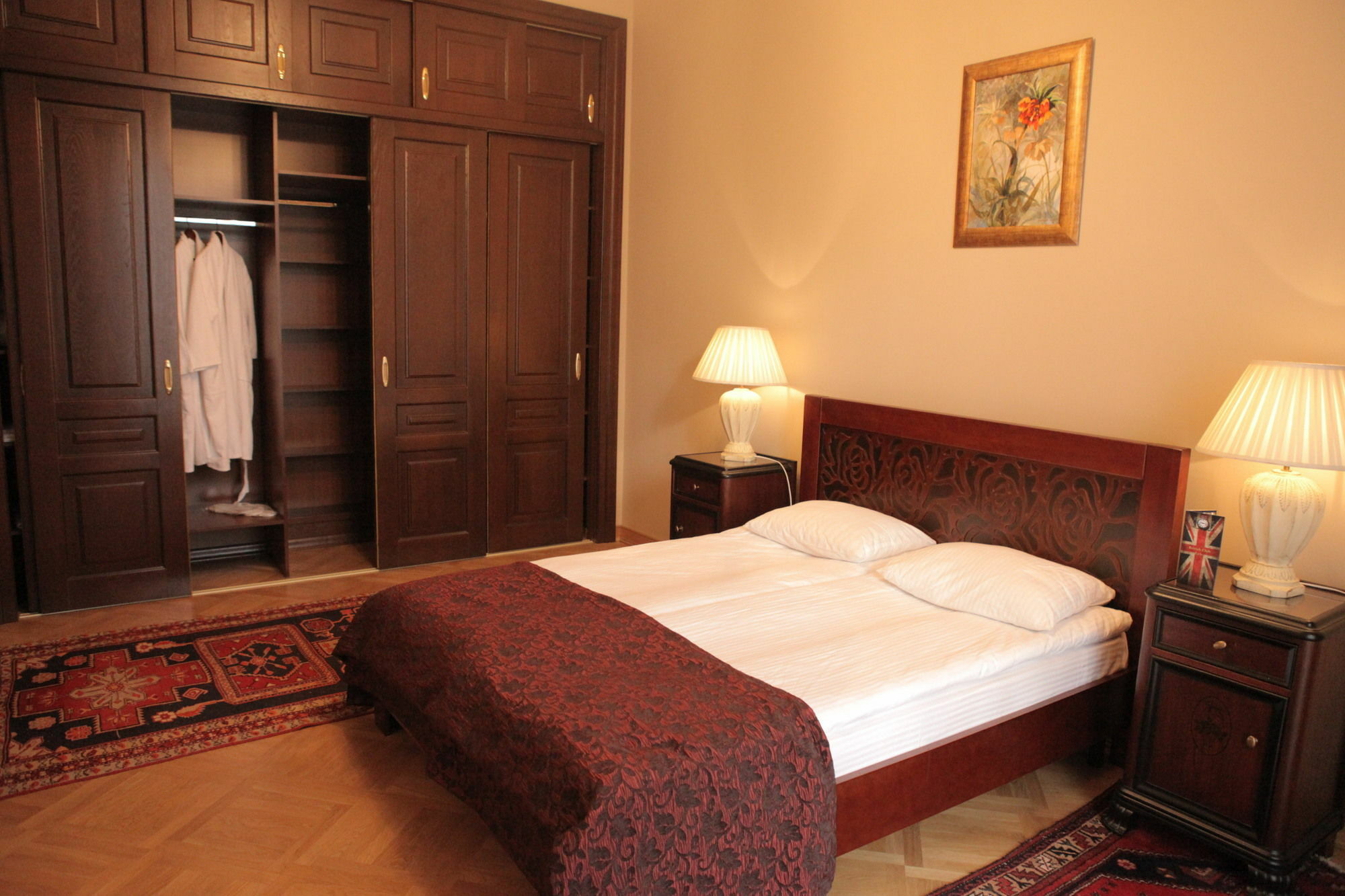 British Club Lviv Hotel ภายนอก รูปภาพ